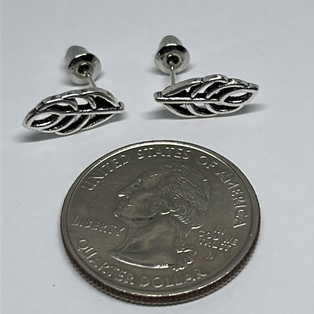 Earrings leaf - Picture 2 of 2